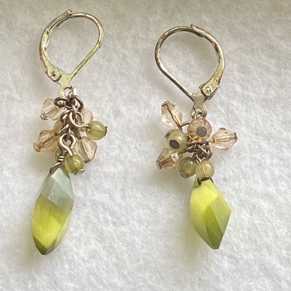 Green dangle teardrop Silver Tone Pierced chandelier Earrings